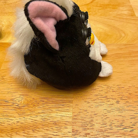 Black Furby Buddy Very Hungry 6” inches Bean Bag with Blue Eyes. - Picture 5 of 7